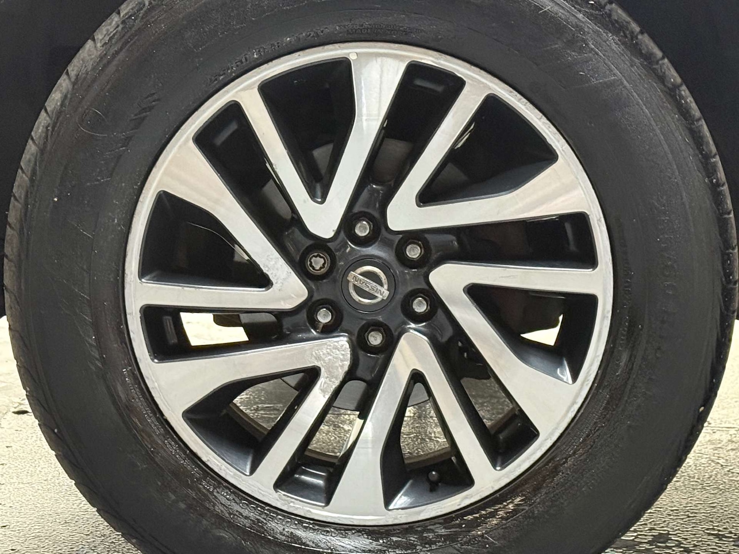 Used Nissan Navara 2017 for sale - 76505131: Photo 61