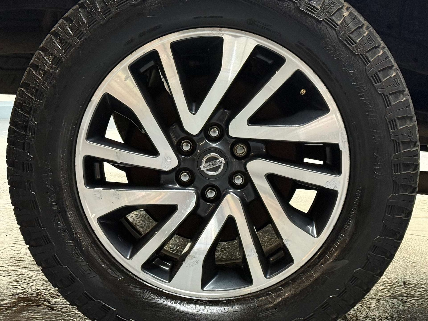 Used Nissan Navara 2017 for sale - 76505131: Photo 64