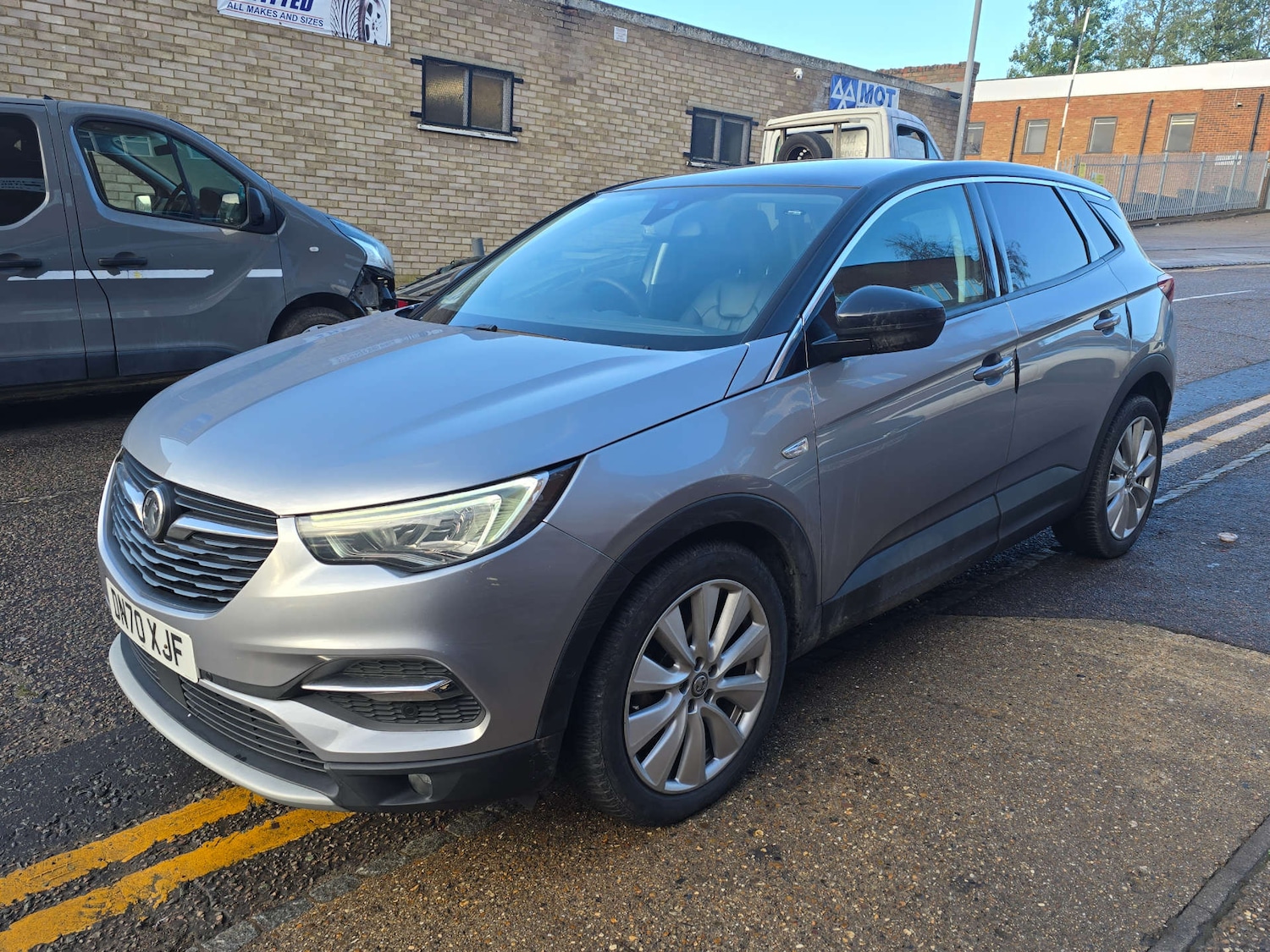 Used Vauxhall Grandland X 2020 for sale - 76735789: Photo 2
