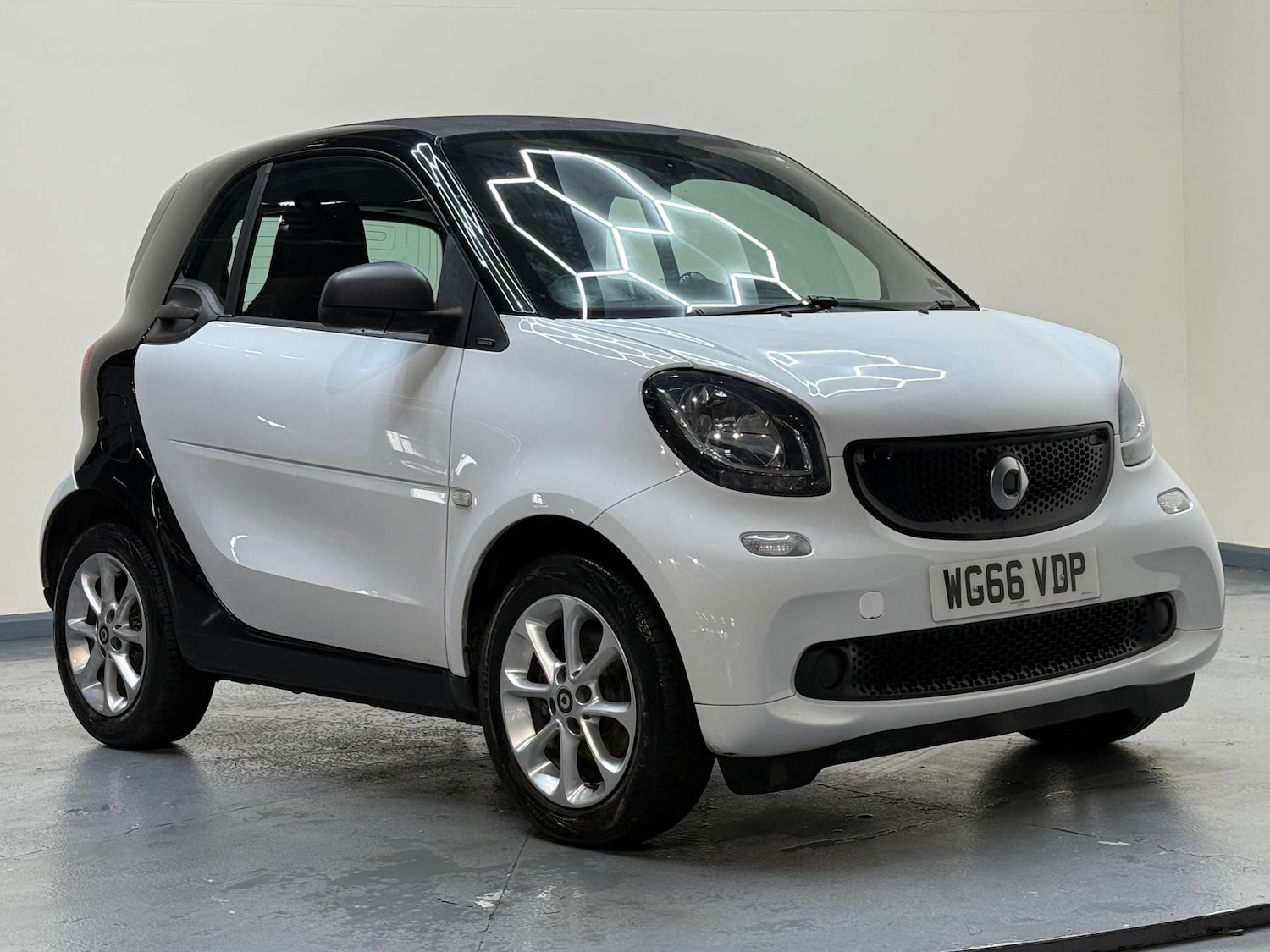 Used smart fortwo 2016 for sale - 77383448: Photo 12