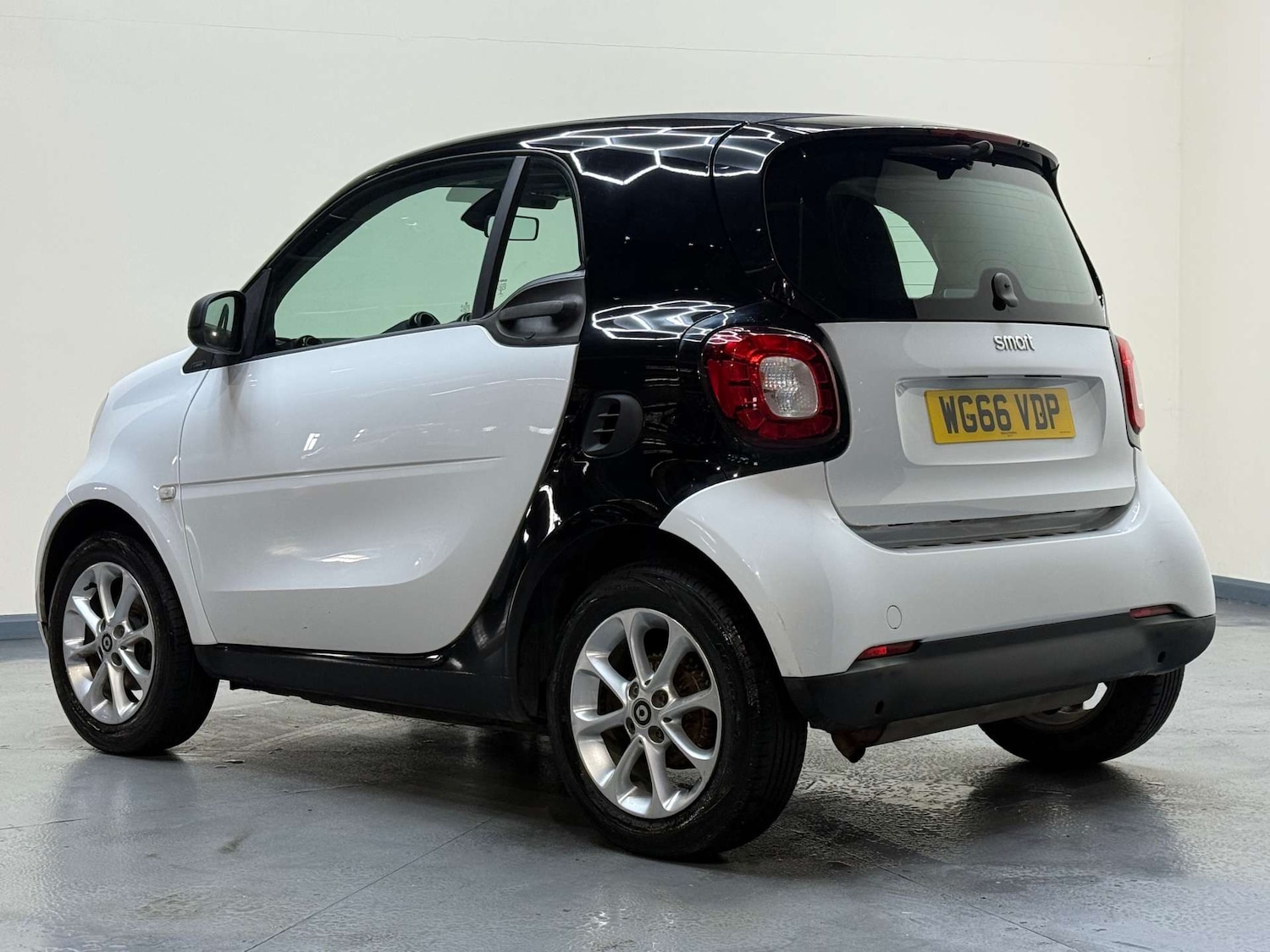 Used smart fortwo 2016 for sale - 77383448: Photo 25