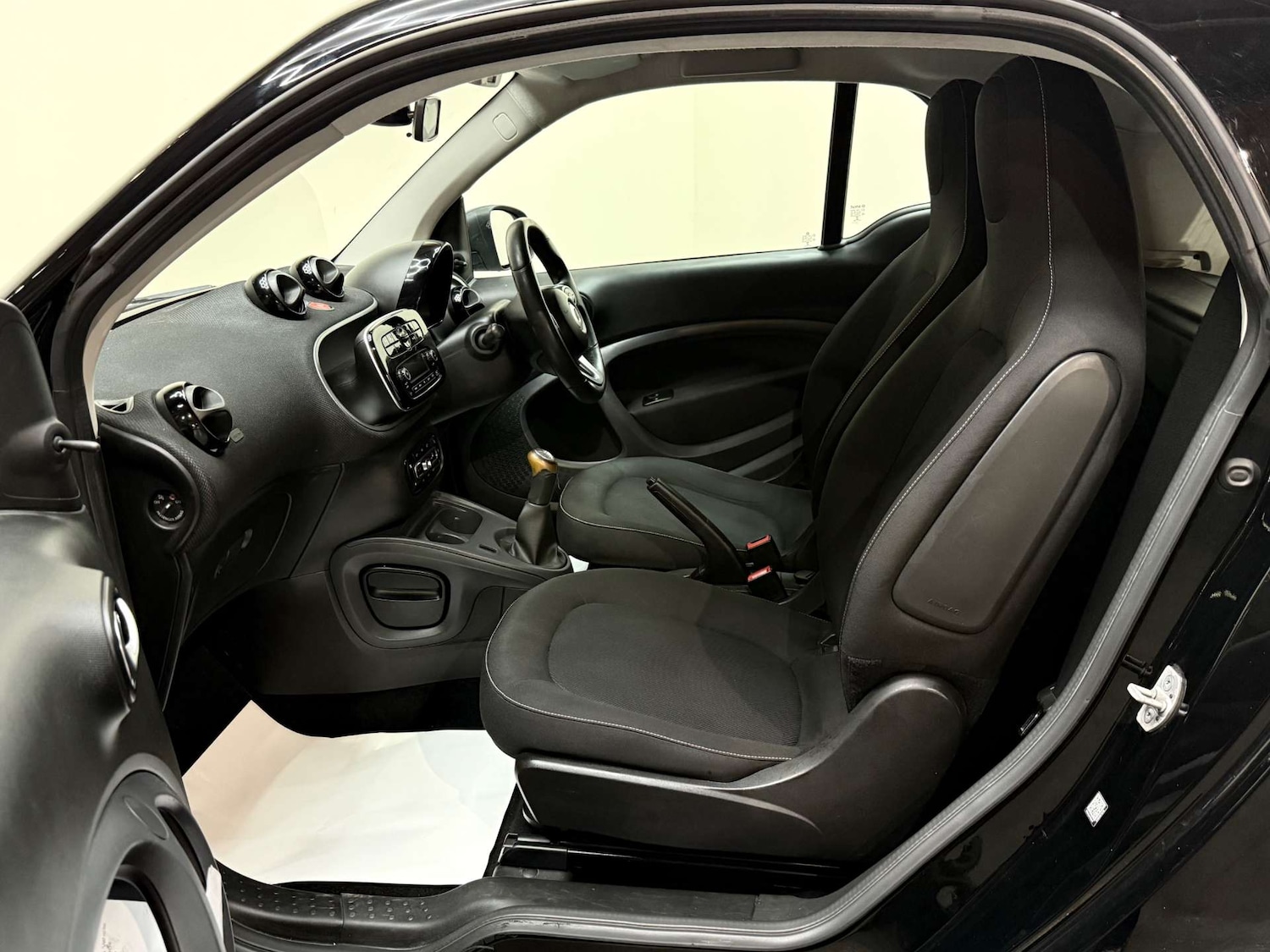 Used smart fortwo 2016 for sale - 77383448: Photo 4