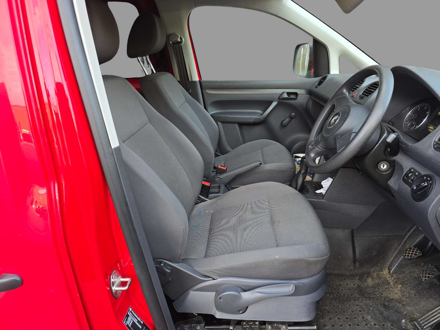 Used Volkswagen Caddy 2015 for sale - 76465947: Photo 8