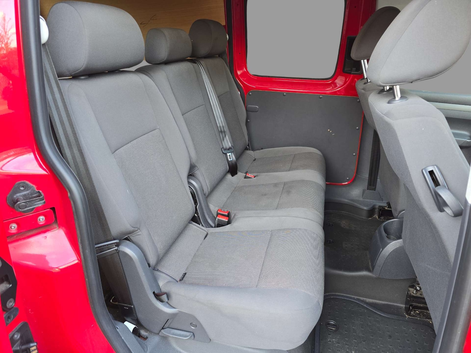 Used Volkswagen Caddy 2015 for sale - 76465947: Photo 9