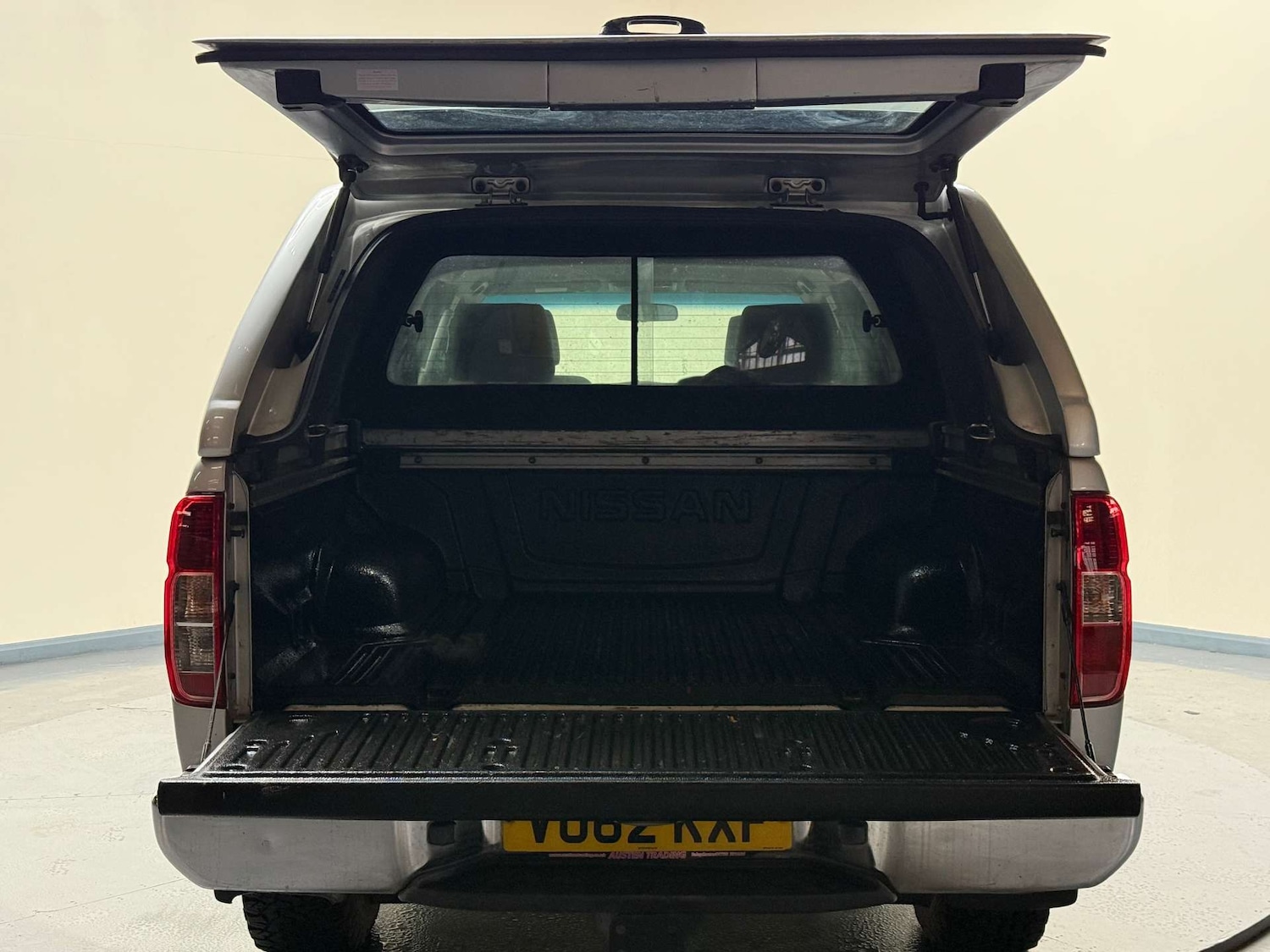 Used Nissan Navara 2013 for sale - 76629638: Photo 10