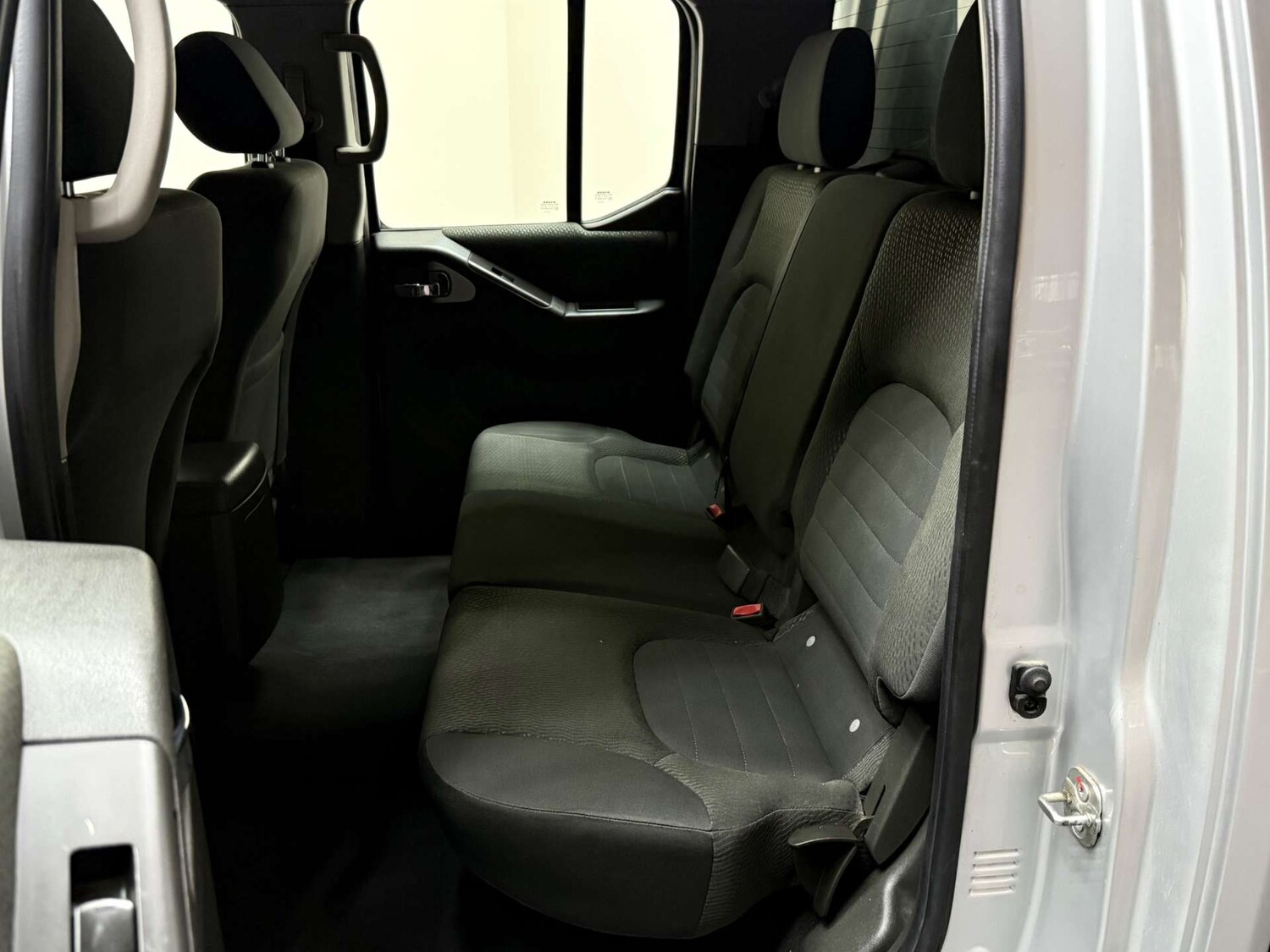 Used Nissan Navara 2013 for sale - 76629638: Photo 33