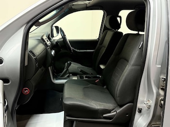 Used Nissan Navara 2013 for sale - 76629638: Photo