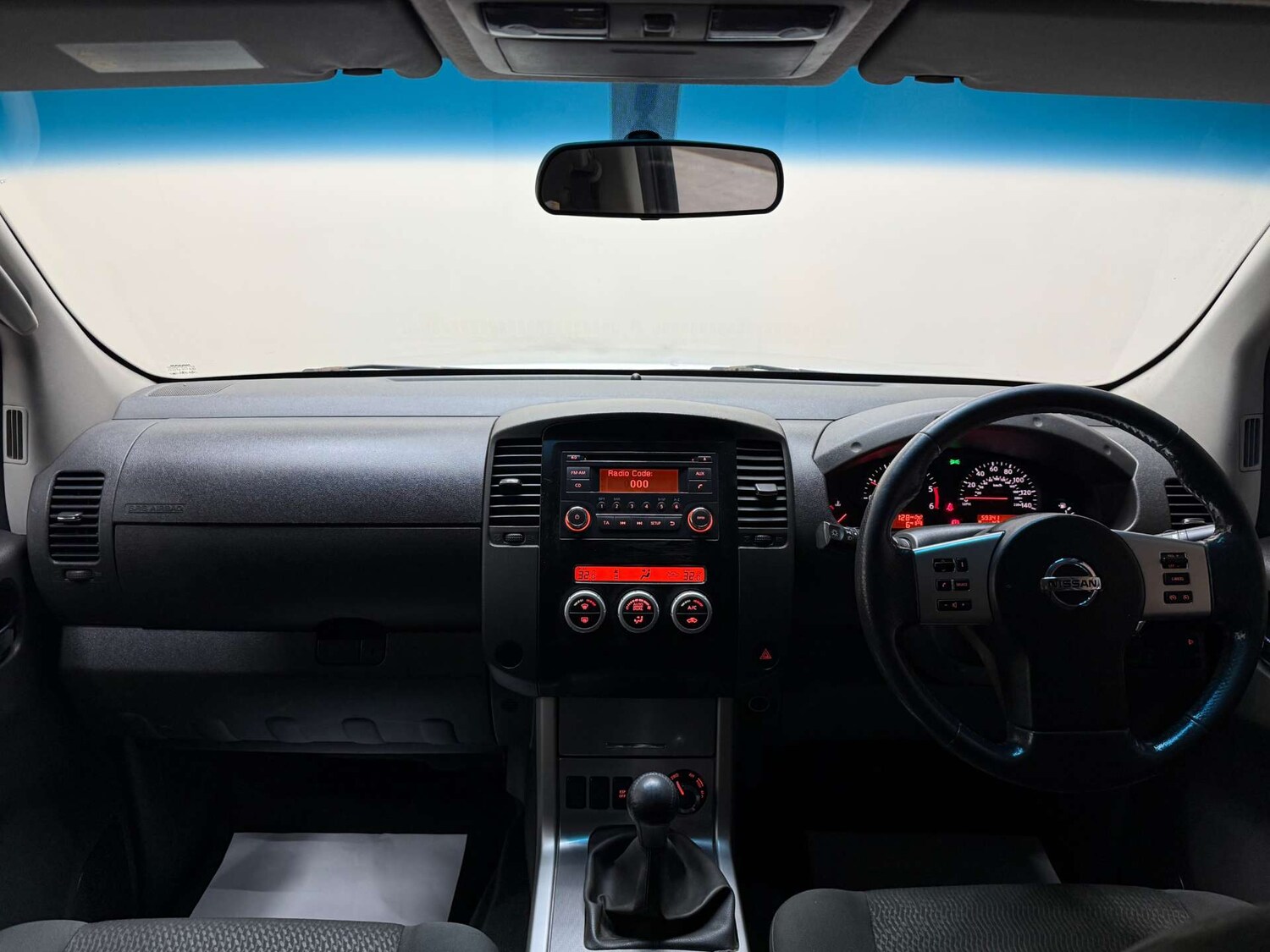 Used Nissan Navara 2013 for sale - 76629638: Photo 61