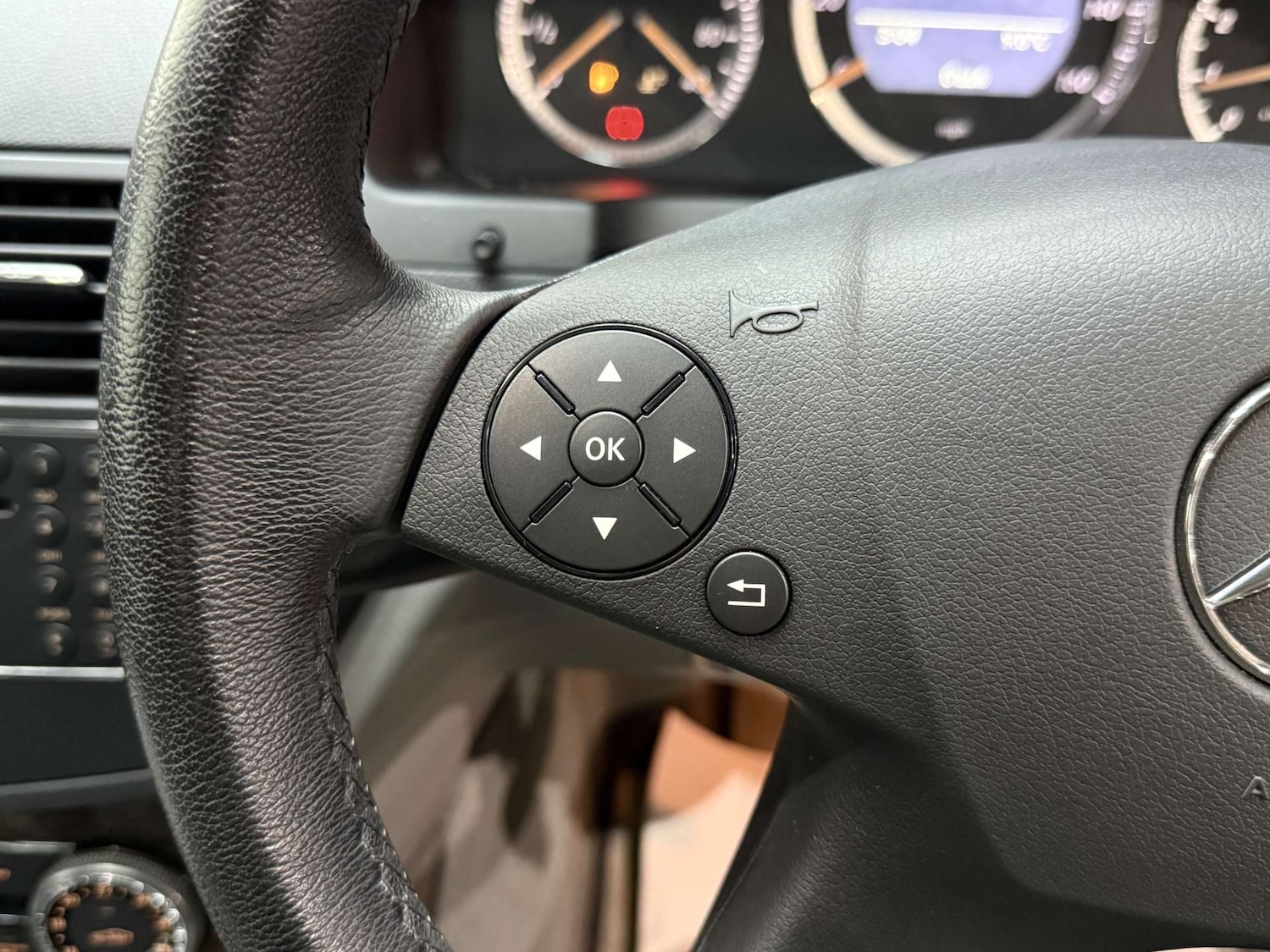 Used Mercedes-Benz C Class 2007 for sale - 77187832: Photo 17