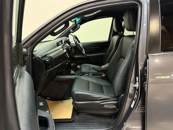 Used Toyota Hilux 2019 for sale - 78258731: Photo