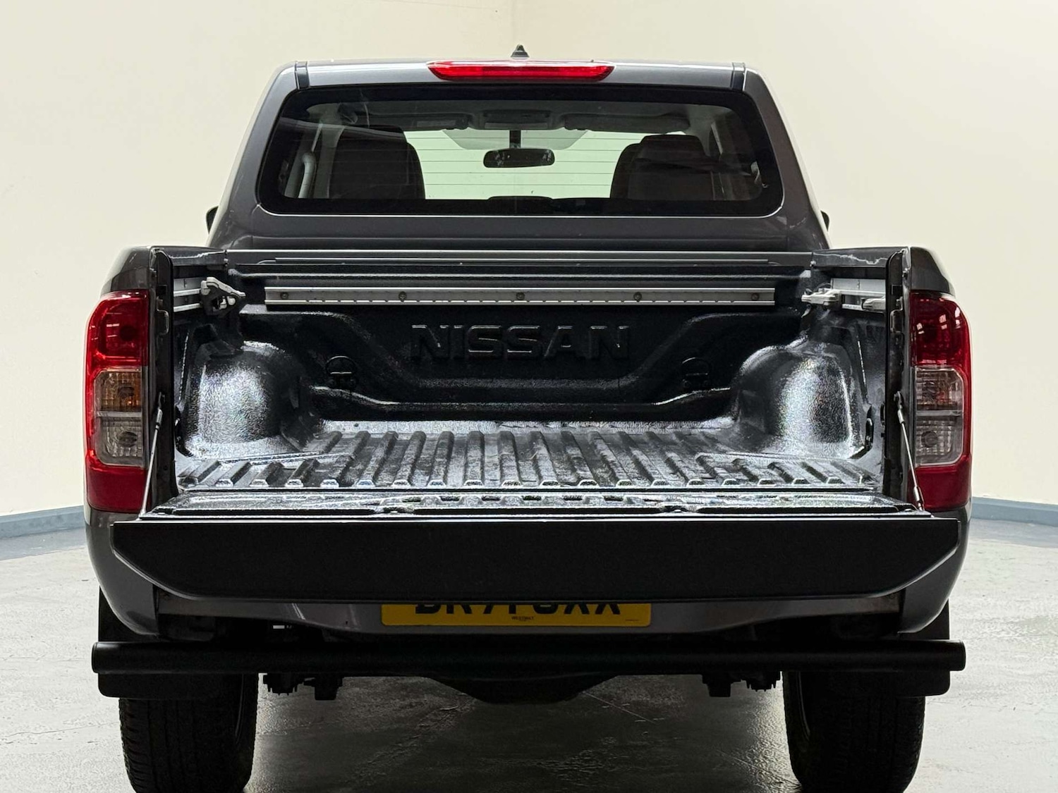 Used Nissan Navara 2021 for sale - 76682727: Photo 10