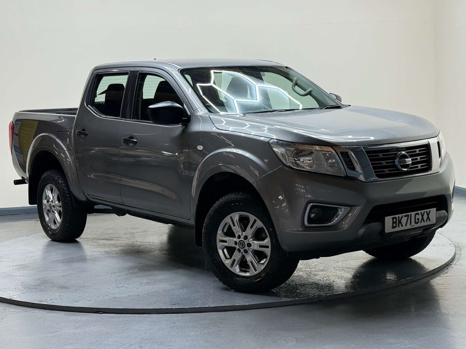 Used Nissan Navara 2021 for sale - 76682727: Photo 42