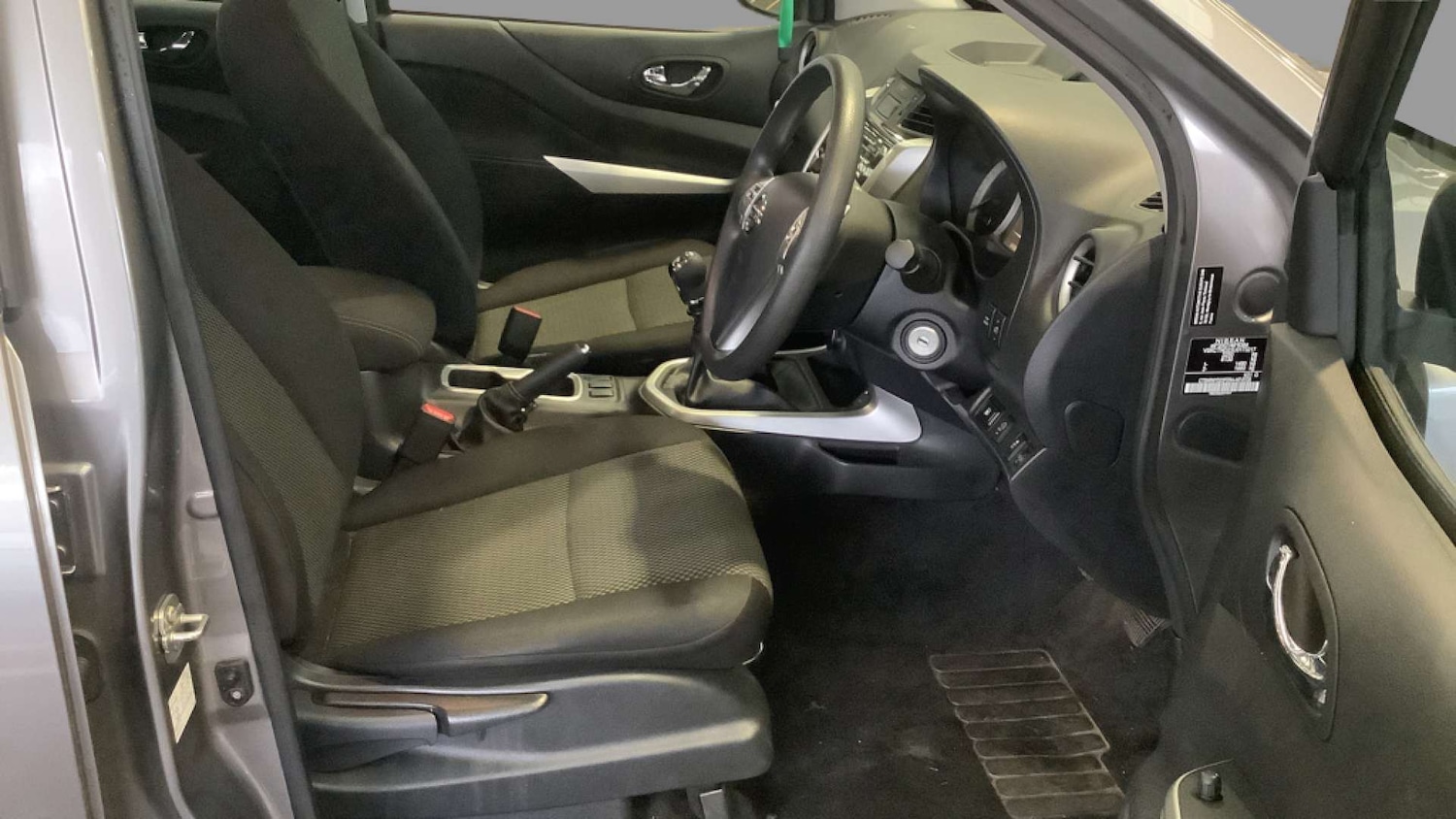 Used Nissan Navara 2021 for sale - 76682727: Photo 6