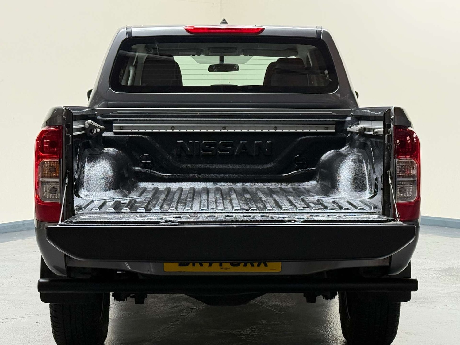 Used Nissan Navara 2021 for sale - 76682727: Photo 64