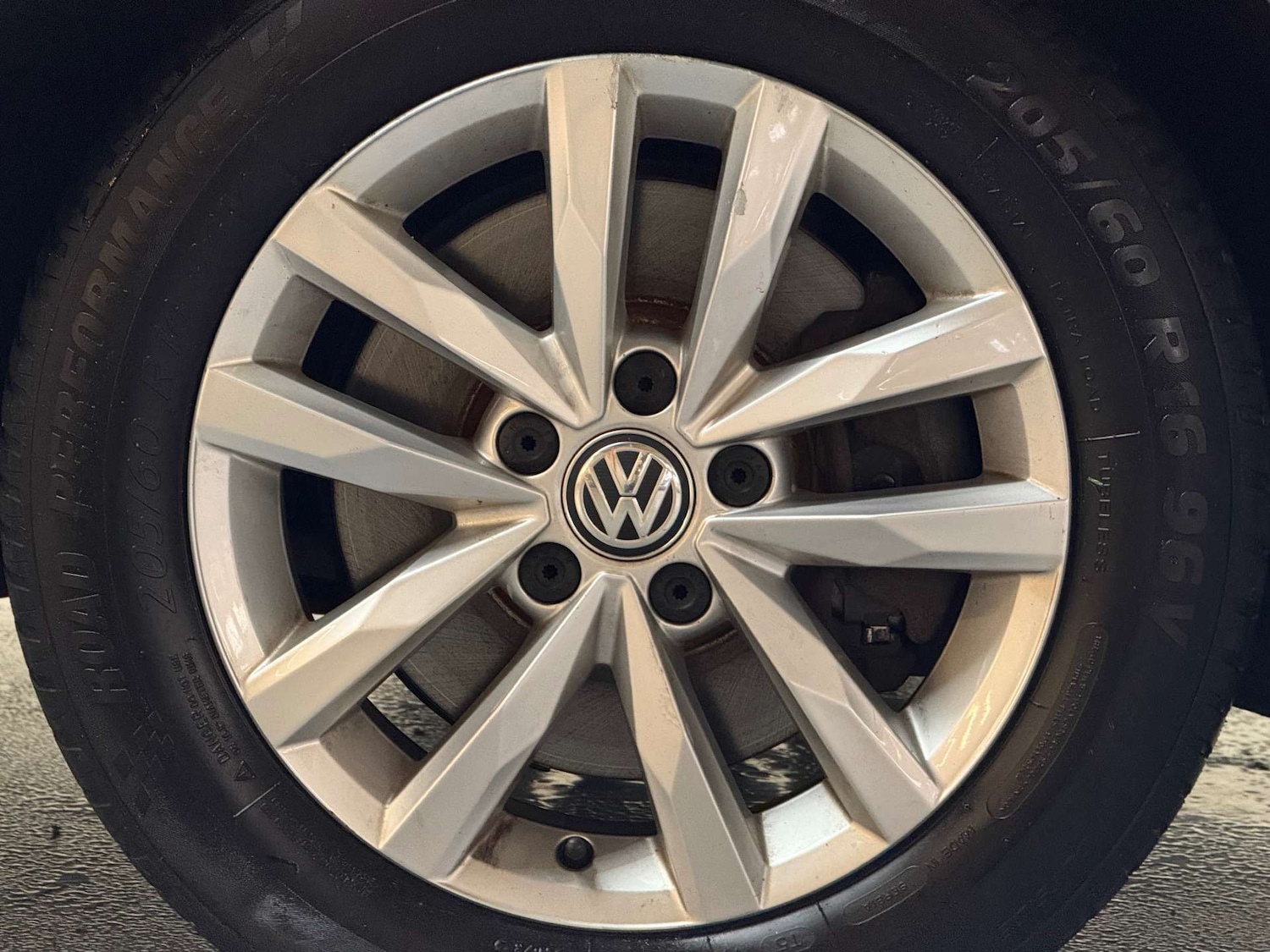 Used Volkswagen Touran 2016 for sale - 76706756: Photo 67