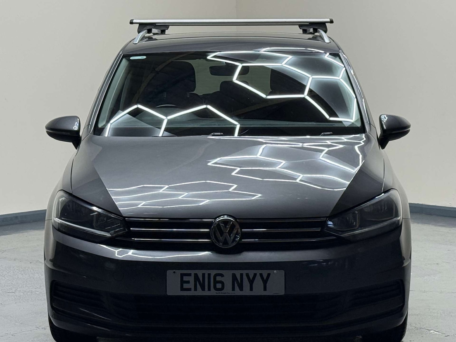 Used Volkswagen Touran 2016 for sale - 76706756: Photo 8