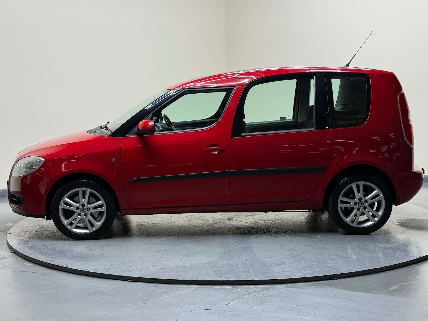 Used Skoda Roomster 2008 for sale - 76625843: Photo 24