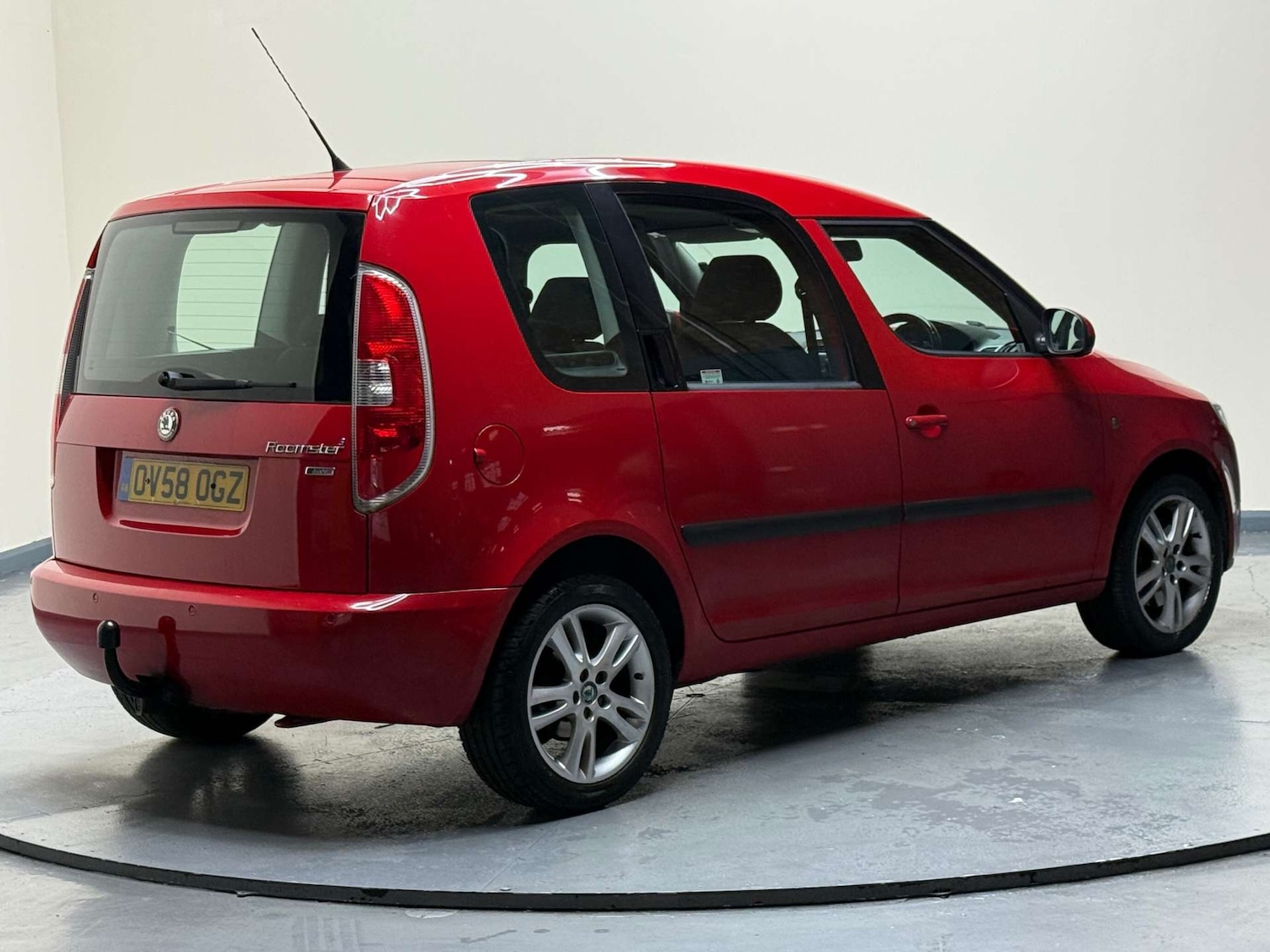 Used Skoda Roomster 2008 for sale - 76625843: Photo 33