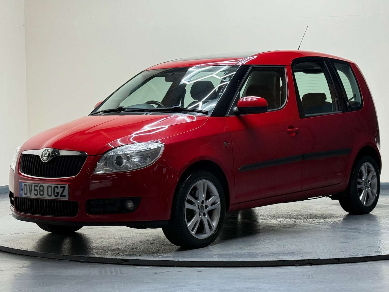 Used Skoda Roomster 2008 for sale - 76625843: Photo 37