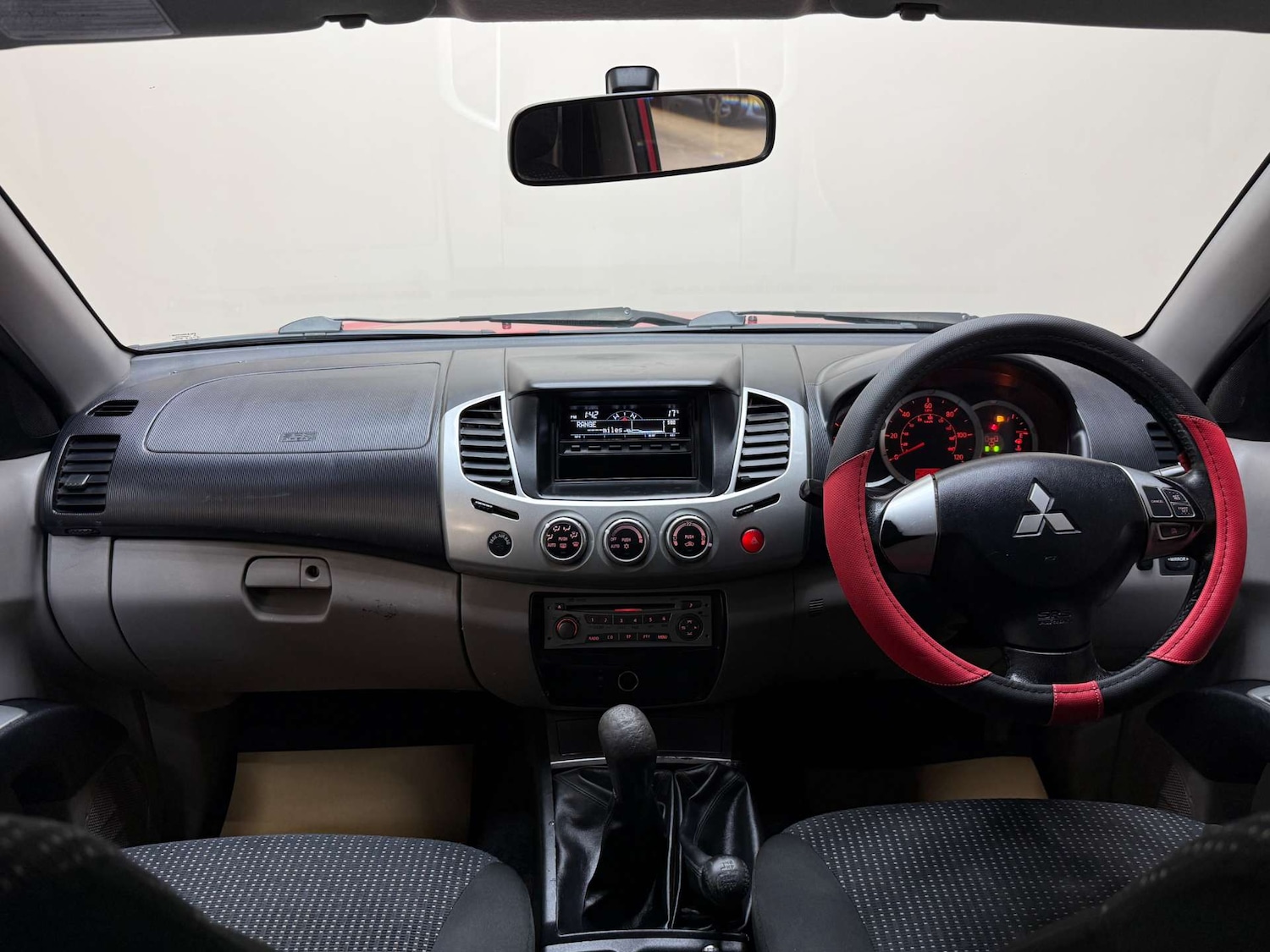 Used Mitsubishi L200 2012 for sale - 77115836: Photo 3