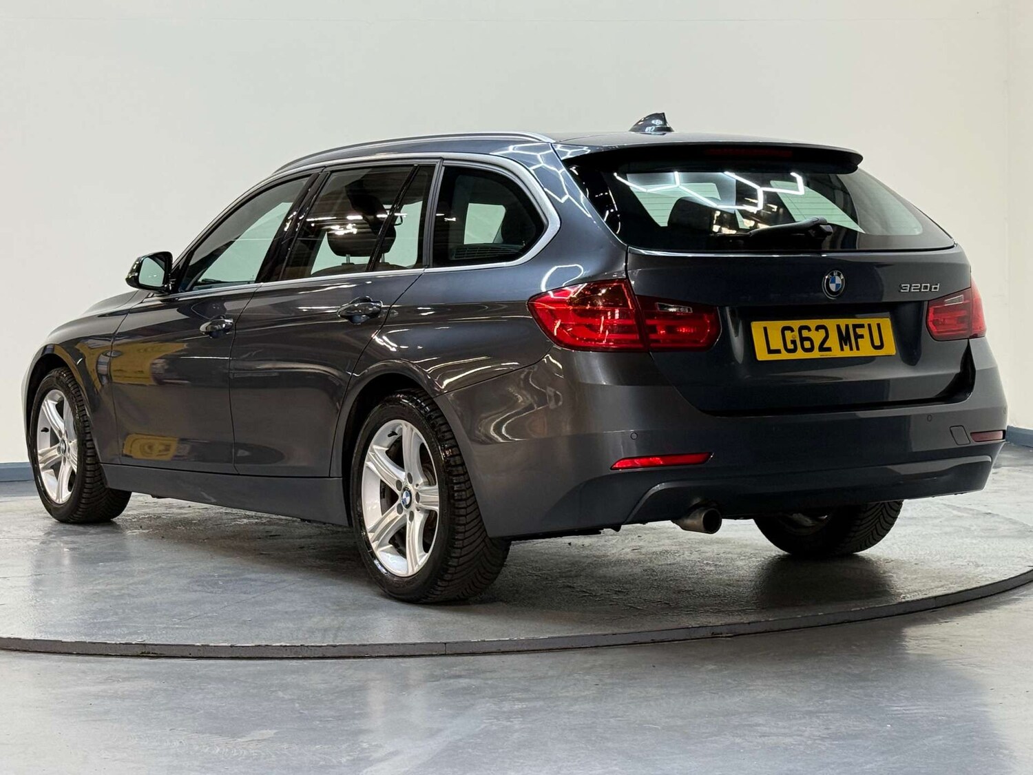 Used BMW 3 Series 2012 for sale - 78031047: Photo 48