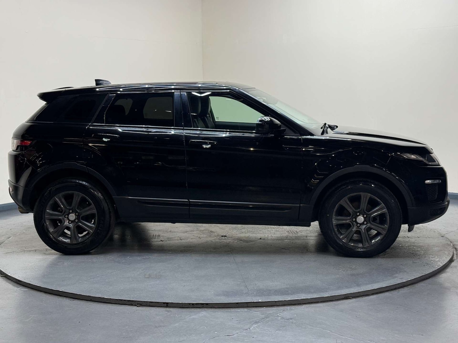 Used Land Rover Range Rover Evoque 2018 for sale - 77998595: Photo 13