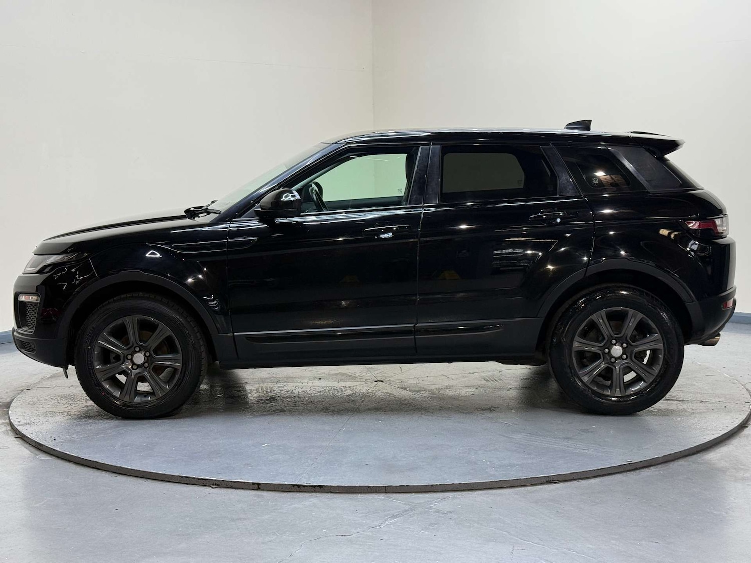 Used Land Rover Range Rover Evoque 2018 for sale - 77998595: Photo 29