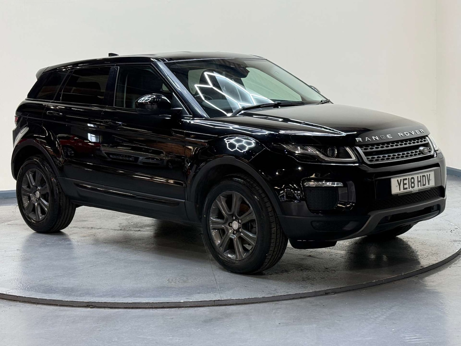 Used Land Rover Range Rover Evoque 2018 for sale - 77998595: Photo 41