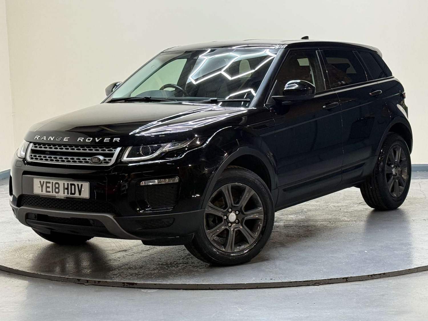 Used Land Rover Range Rover Evoque 2018 for sale - 77998595: Photo 52