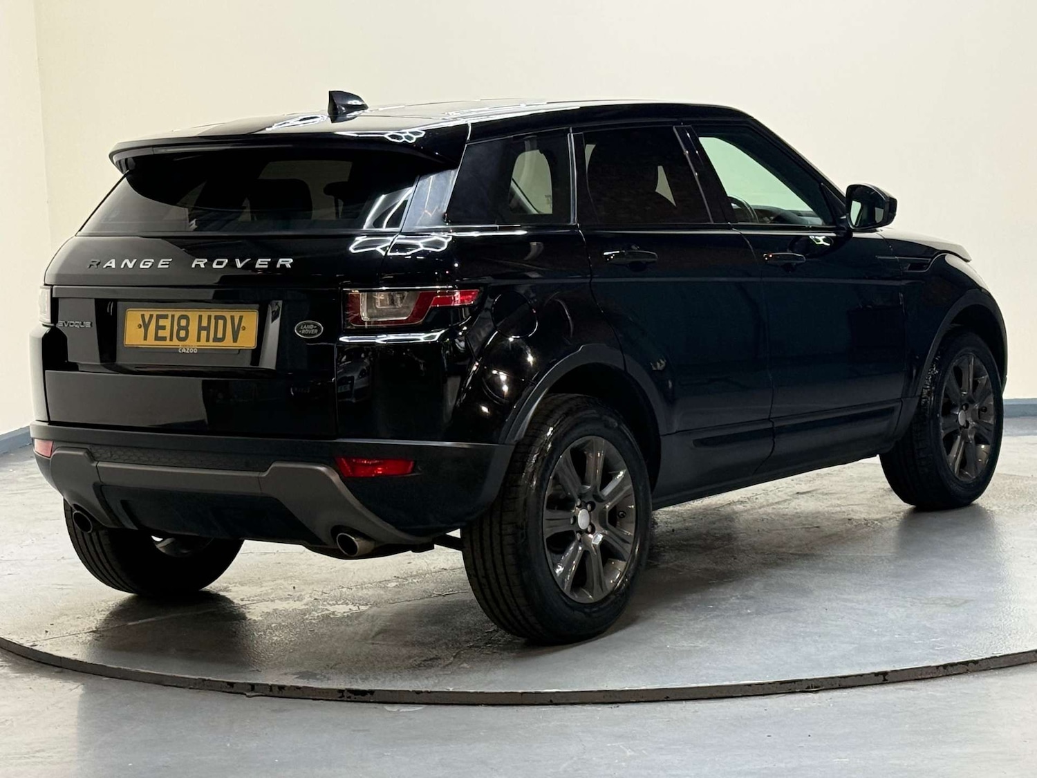 Used Land Rover Range Rover Evoque 2018 for sale - 77998595: Photo 6