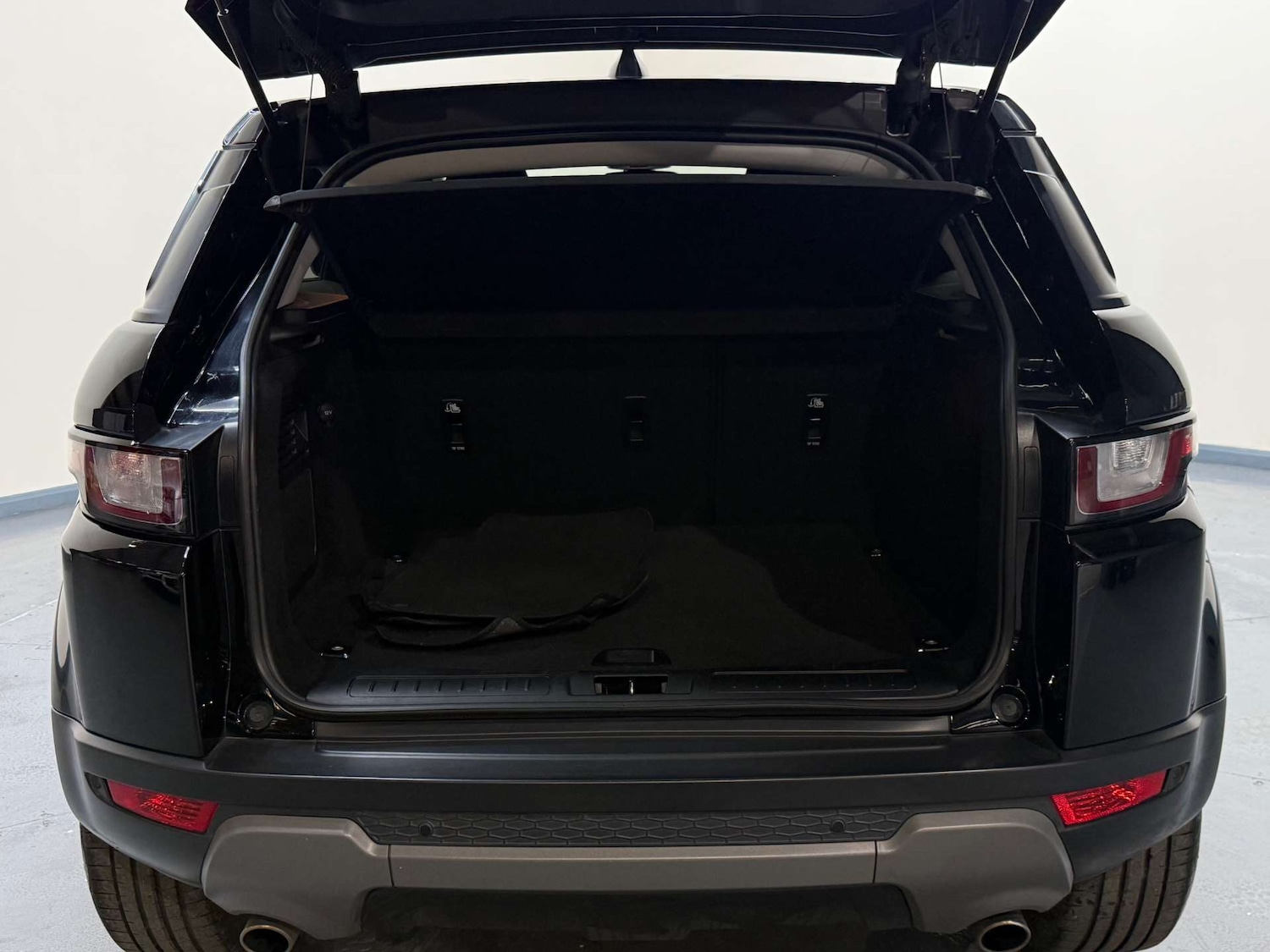 Used Land Rover Range Rover Evoque 2018 for sale - 77998595: Photo 62