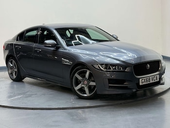 Used Jaguar XE 2018 for sale - 78653135: Photo