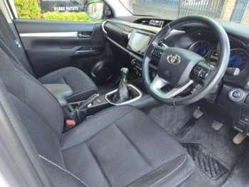 Used Toyota Hilux 2016 for sale - 75014219: Photo