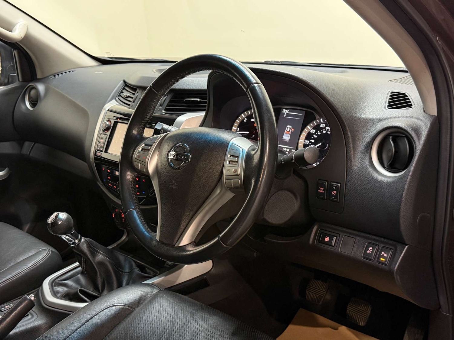 Used Nissan Navara 2016 for sale - 77996956: Photo 15