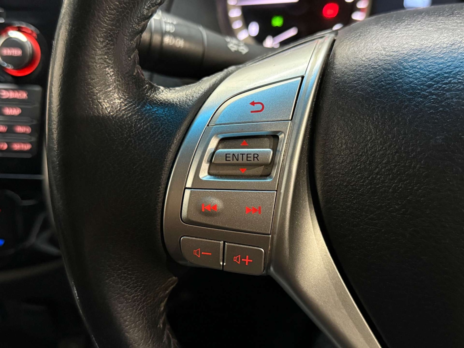 Used Nissan Navara 2016 for sale - 77996956: Photo 17