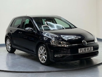 Volkswagen - Golf