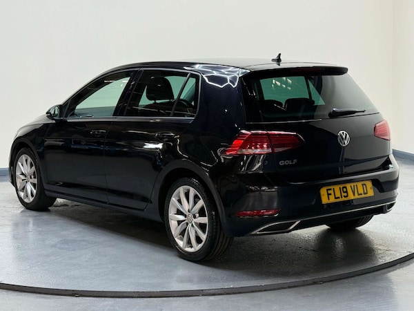 Used Volkswagen Golf 2019 for sale - 76181032: Photo 32