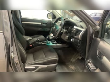 Used Toyota Hilux 2021 for sale - 78236044: Photo