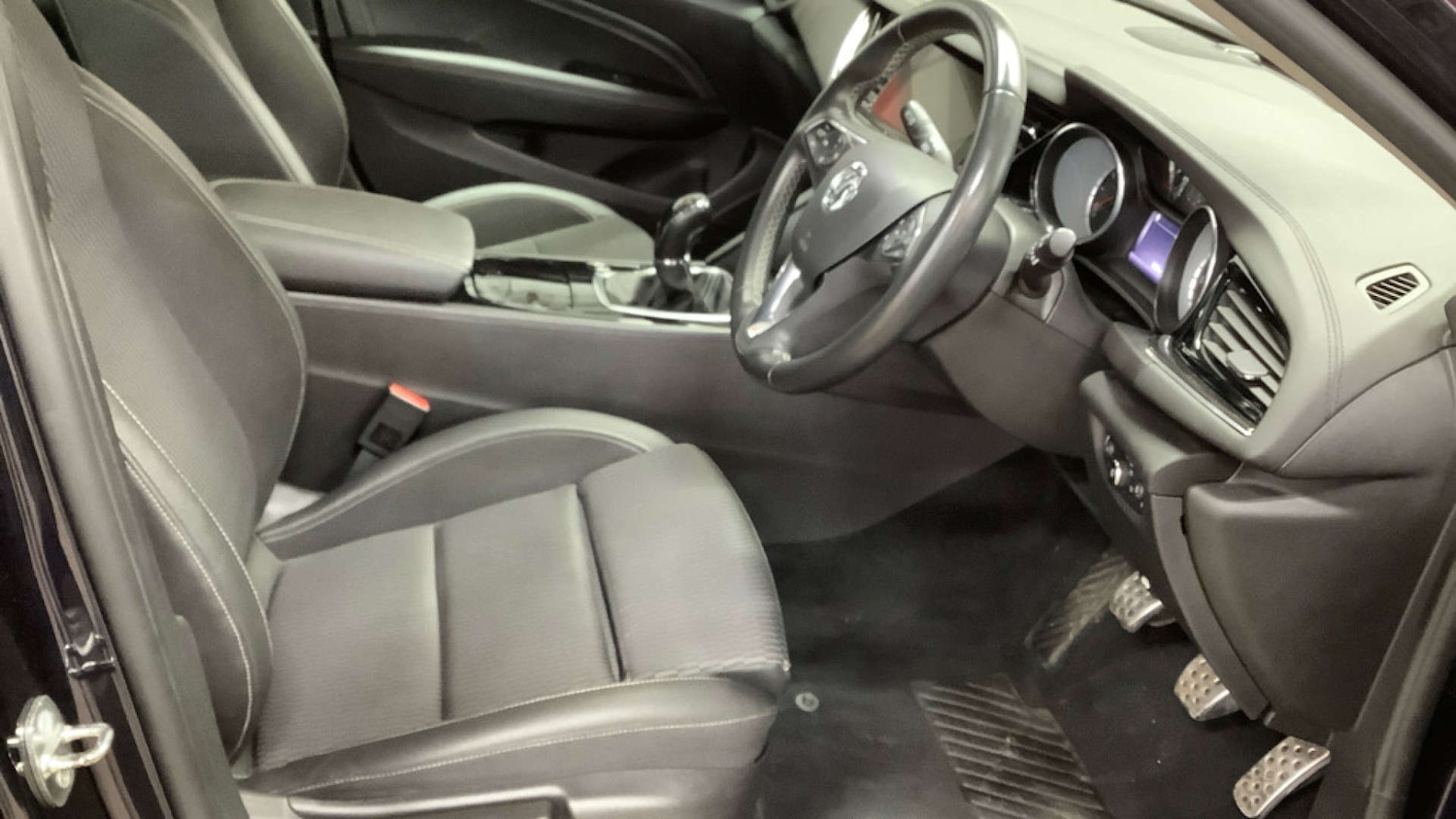 Used Vauxhall Insignia 2017 for sale - 76737886: Photo 5