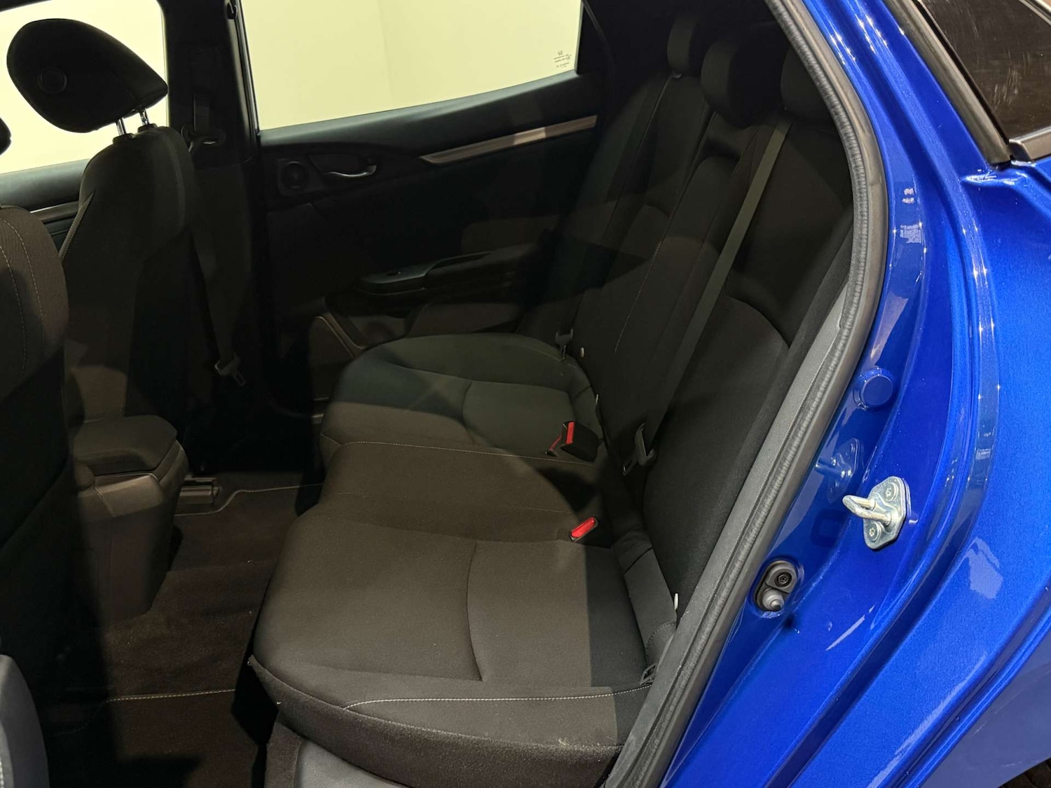 Used Honda Civic 2018 for sale - 77380630: Photo 37