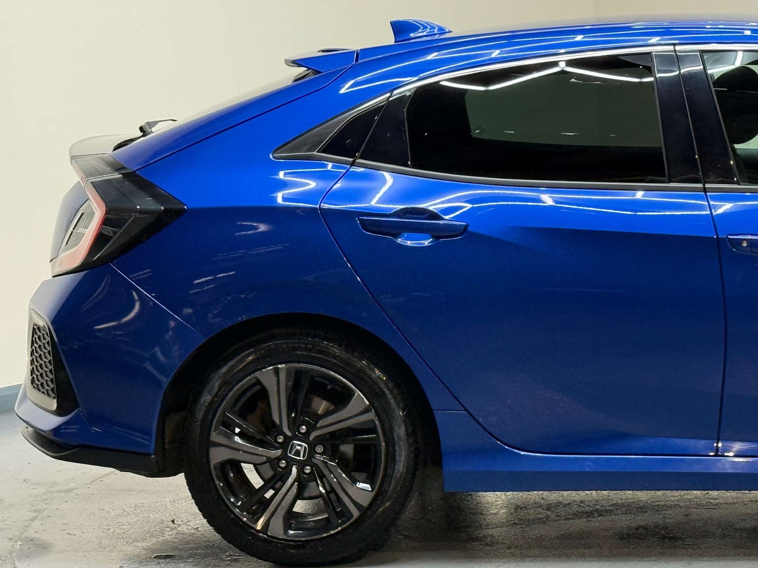 Used Honda Civic 2018 for sale - 77380630: Photo 47