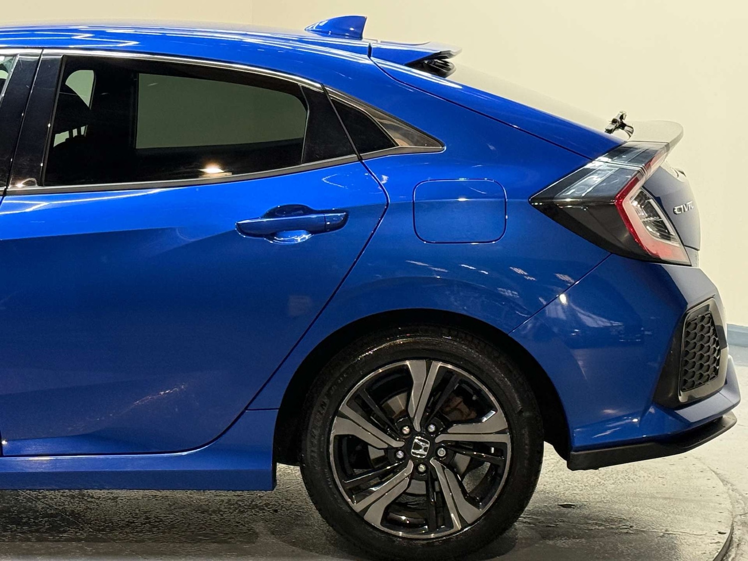 Used Honda Civic 2018 for sale - 77380630: Photo 52