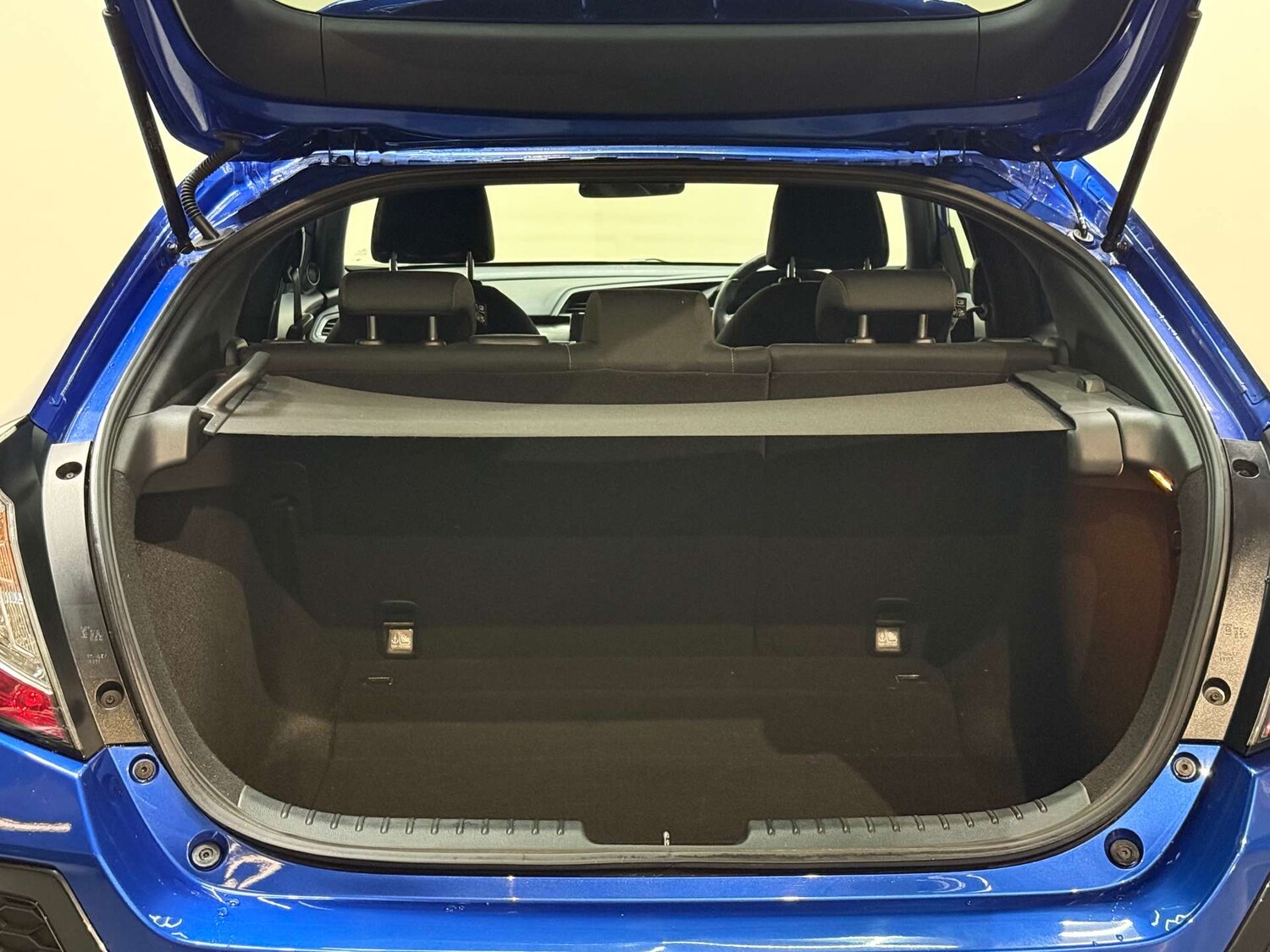 Used Honda Civic 2018 for sale - 77380630: Photo 61