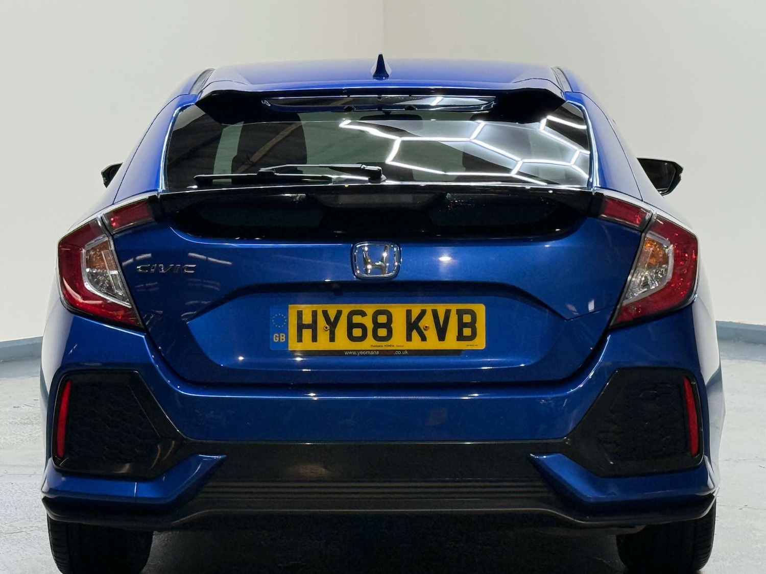 Used Honda Civic 2018 for sale - 77380630: Photo 9