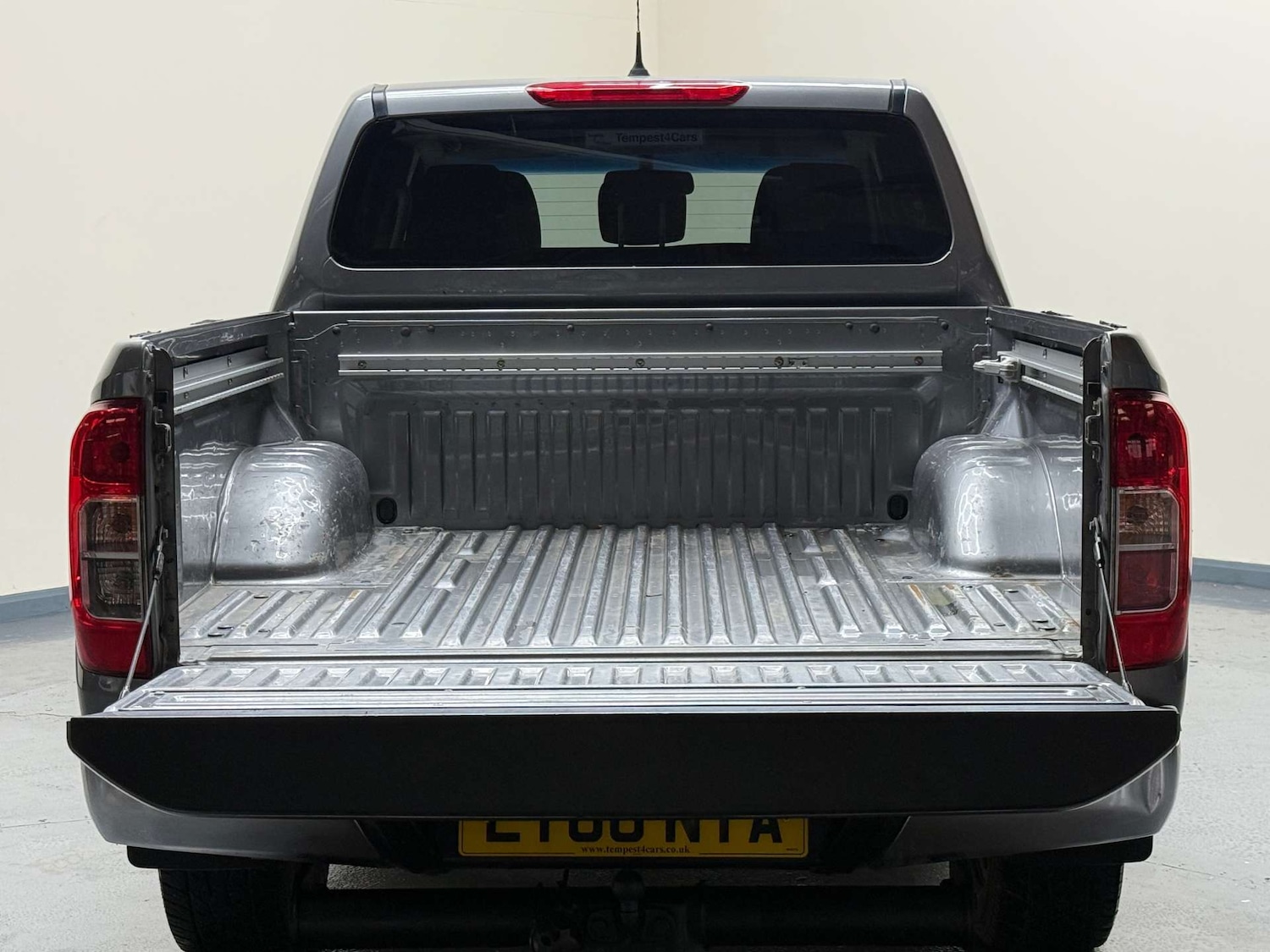 Used Nissan Navara 2016 for sale - 76343746: Photo 10