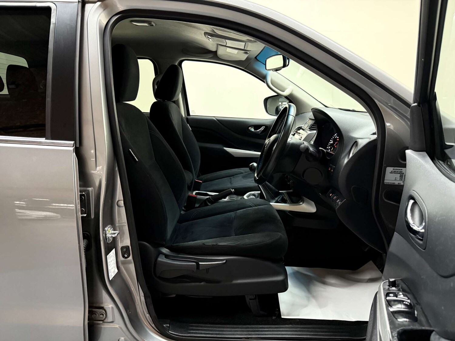 Used Nissan Navara 2016 for sale - 76343746: Photo 15