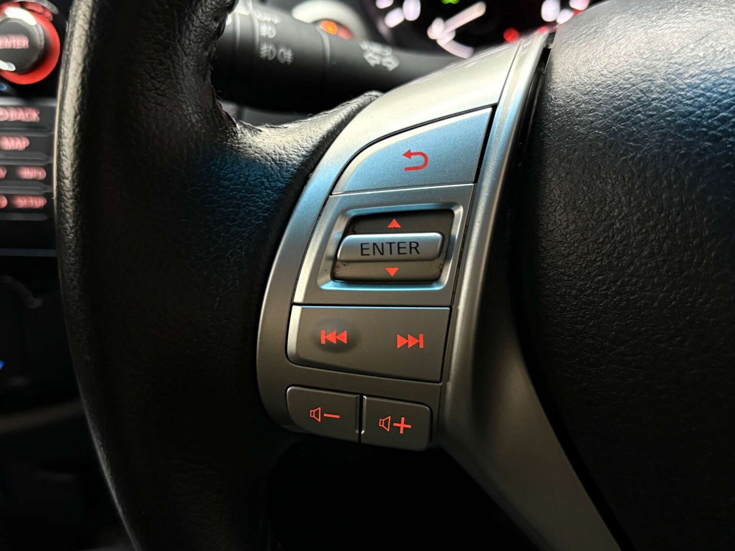 Used Nissan Navara 2016 for sale - 76343746: Photo 18