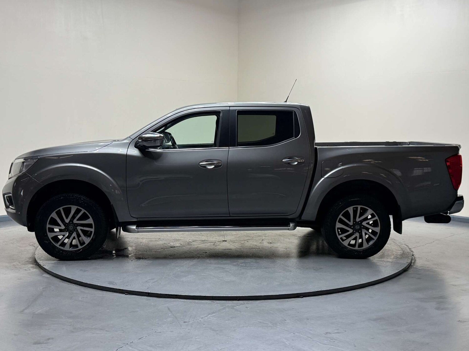 Used Nissan Navara 2016 for sale - 76343746: Photo 30
