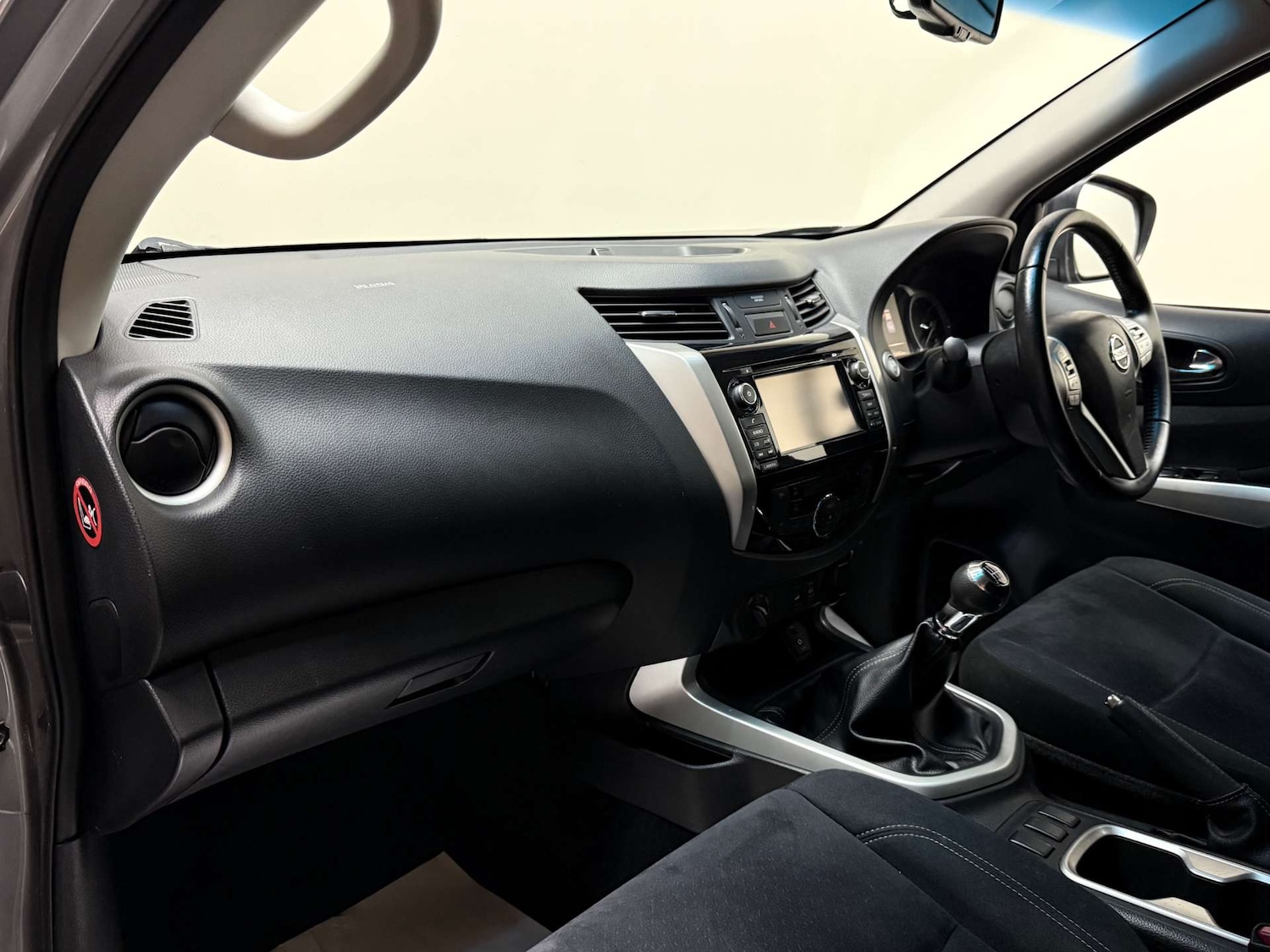 Used Nissan Navara 2016 for sale - 76343746: Photo 32