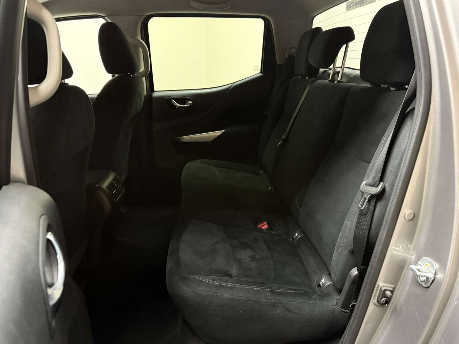 Used Nissan Navara 2016 for sale - 76343746: Photo 34